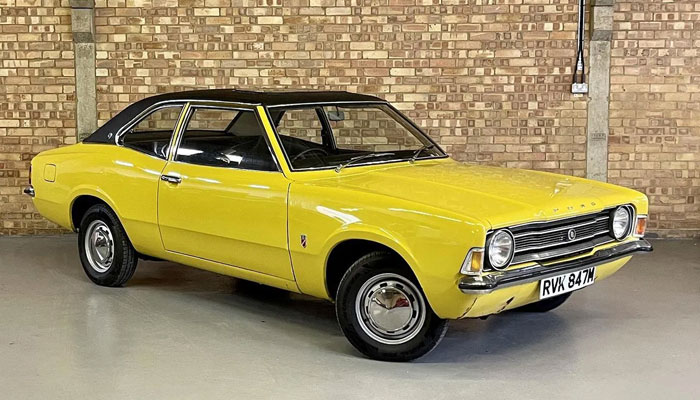 Ford Cortina